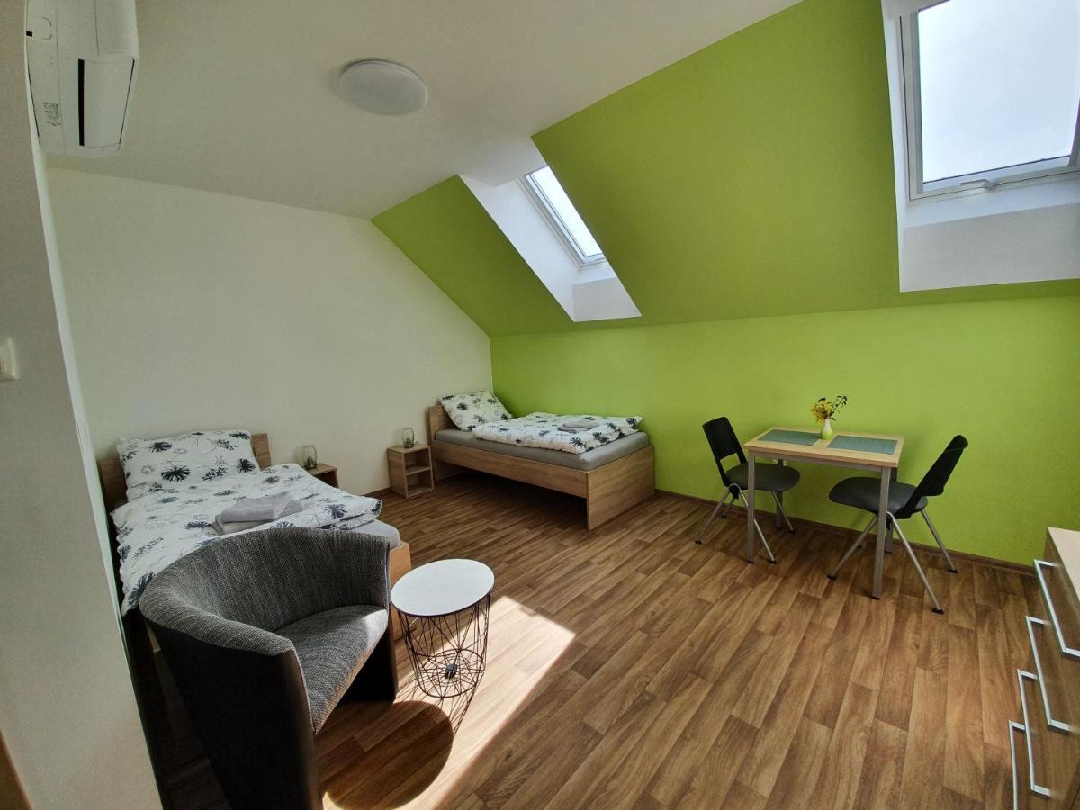 Penzion Amalka Dobrikov Exteriör bild