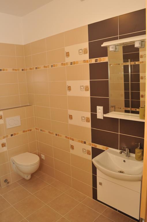 Penzion Amalka Dobrikov Exteriör bild