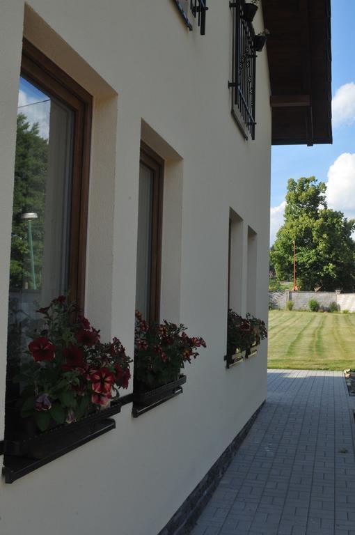 Penzion Amalka Dobrikov Exteriör bild